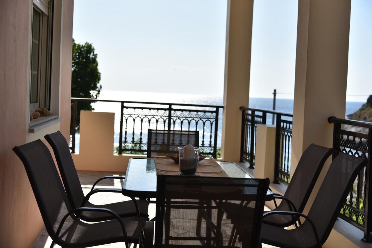 Vromopousi Irene'S Beach Front House מראה חיצוני תמונה