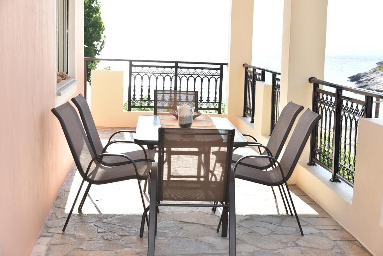Vromopousi Irene'S Beach Front House מראה חיצוני תמונה