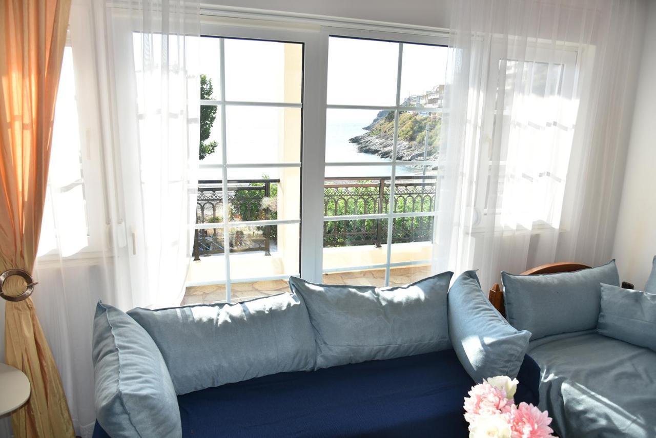 Vromopousi Irene'S Beach Front House מראה חיצוני תמונה