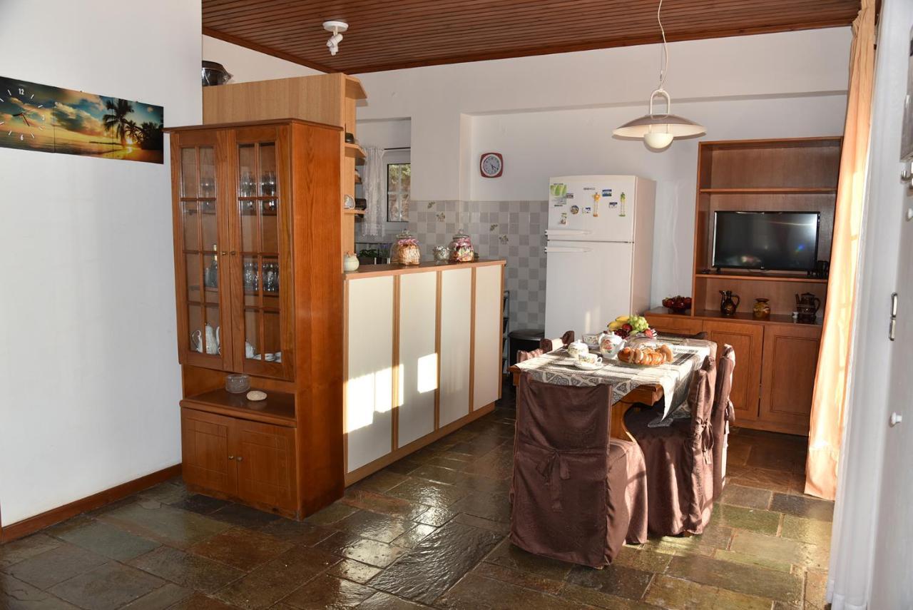 Vromopousi Irene'S Beach Front House מראה חיצוני תמונה